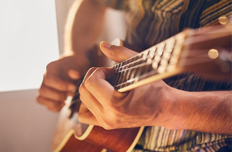 Conheça um aplicativo para aprender a tocar violão grátis