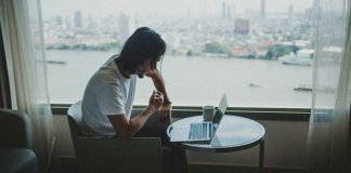 como administrar uma loja virtual sendo nômade digital