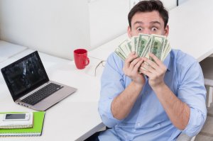 Aprenda como ganhar dinheiro assistindo vídeos