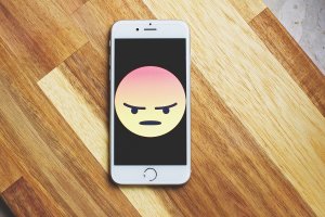 Aprenda com essas 5 lojas online de acessórios para smartphones mais reclamadas do RA
