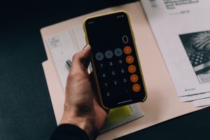 Em 5 dicas, saiba quanto um freelancer de marketing digital deve cobrar