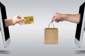 Crescimento recorde em compras online no fim de semana do feriado